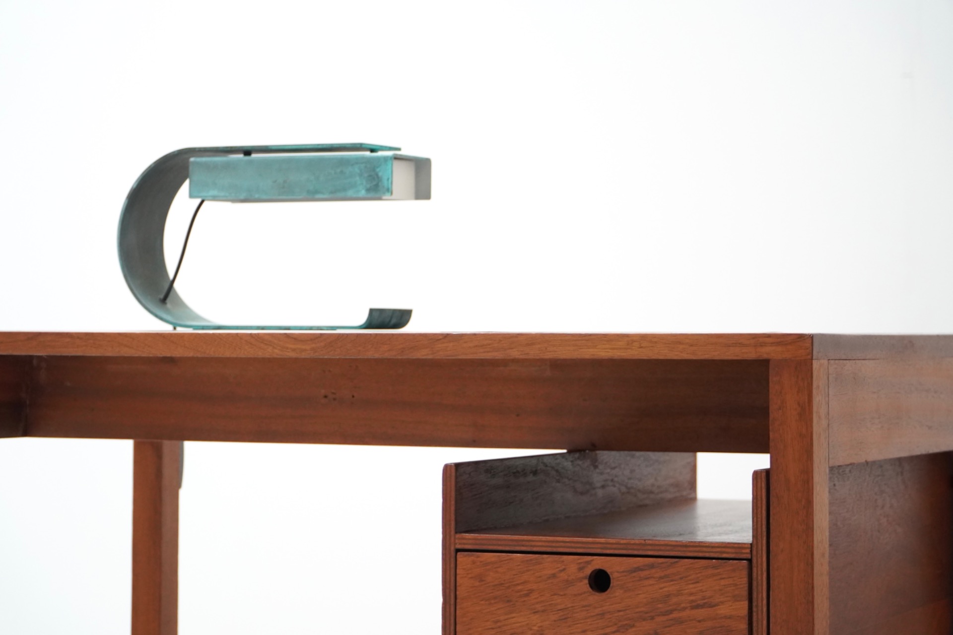 Charles Vandenhove, Desk for the Lucien Brull University Residence 